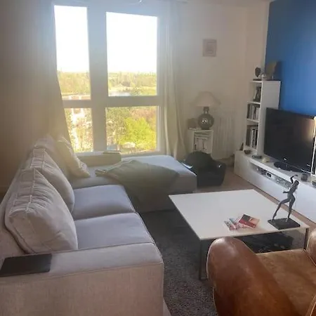 Elegance Et Confort Dans Un 3 Pieces Renove